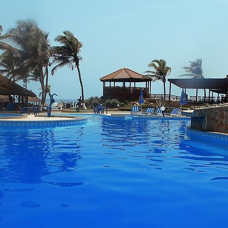 Ramada Resort Accra Esterno foto
