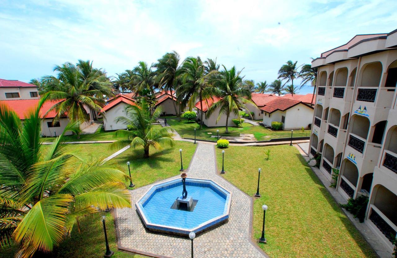 Ramada Resort Accra Esterno foto