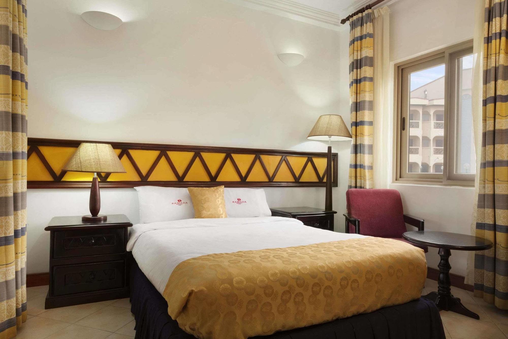 Ramada Resort Accra Esterno foto