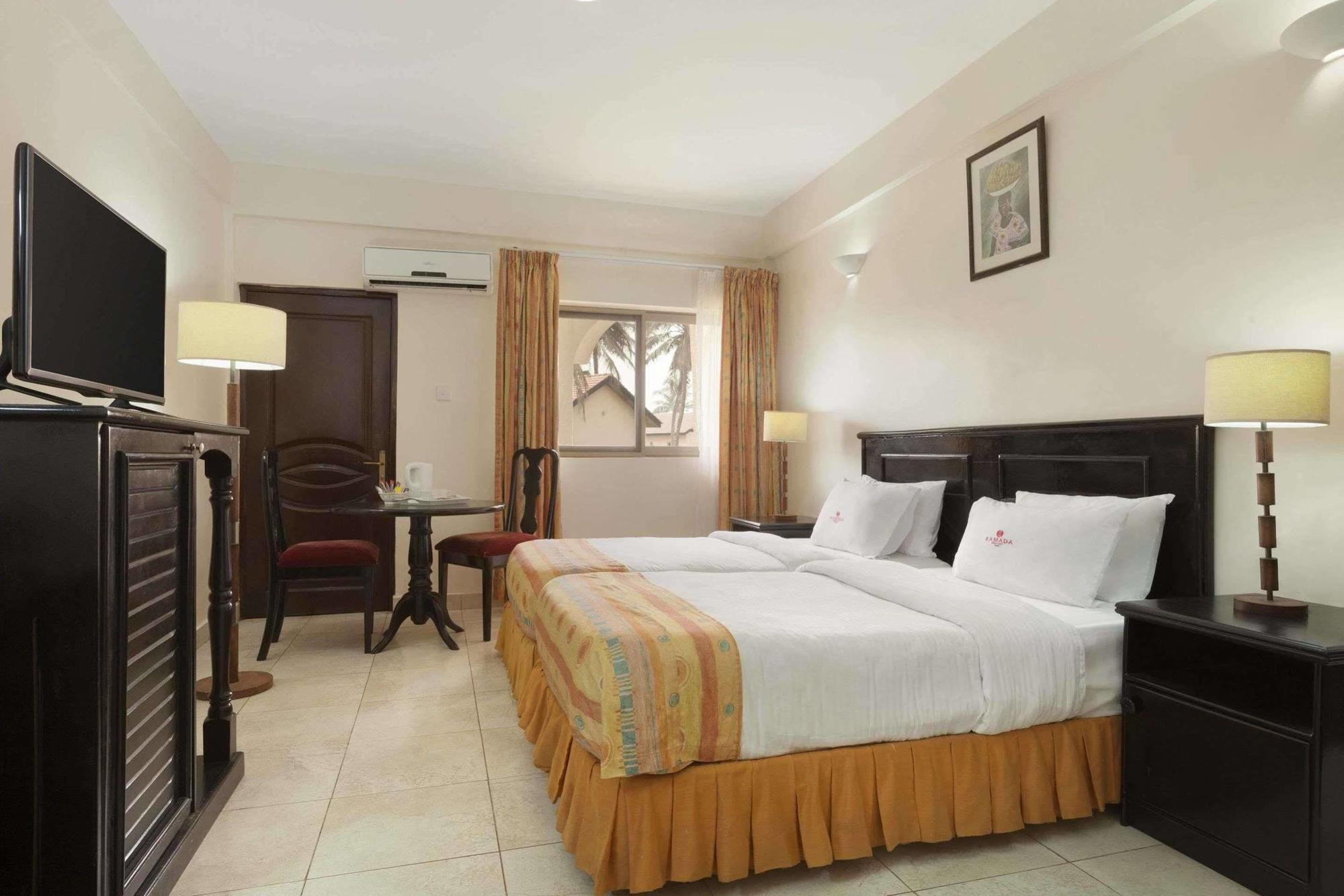 Ramada Resort Accra Esterno foto
