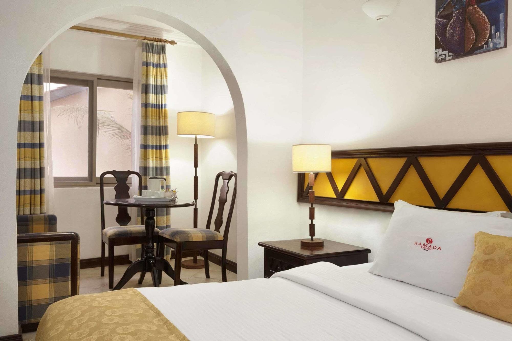 Ramada Resort Accra Esterno foto